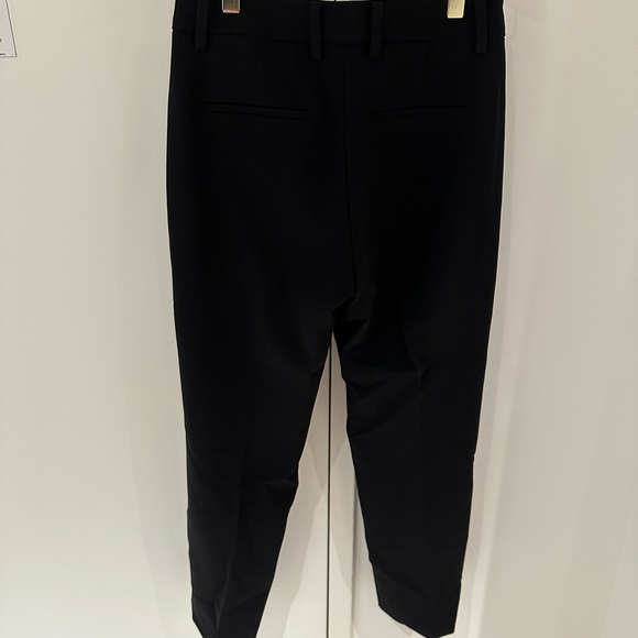 Black Women’ Pants, Aritzia - Picture 6 of 6